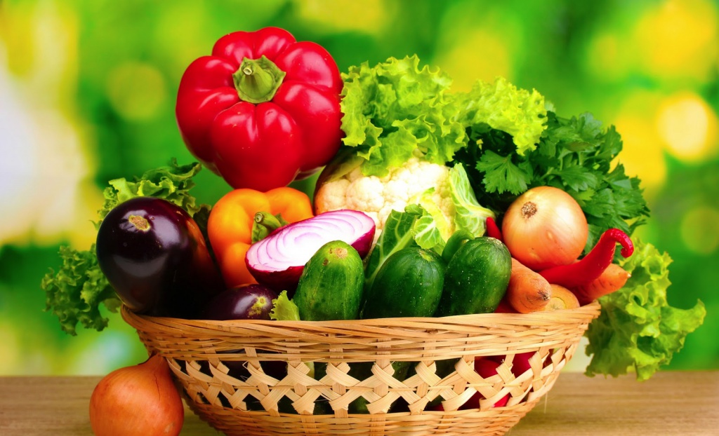 fresh_vegetables_in_basket-2560x1600.jpg