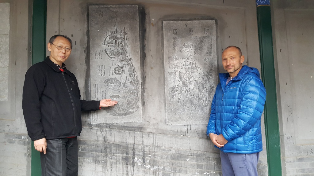 DeUEPEiDVHI.jpg DeUEPEiDVHI.jpg