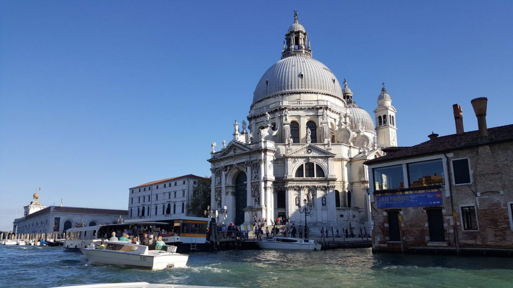 photo5379692520063215709.jpg photo5379692520063215709.jpg