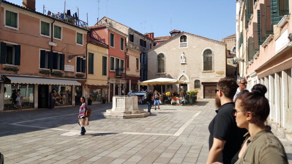 photo5379692520063215703.jpg photo5379692520063215703.jpg