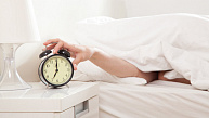 Секреты долголетия: когда спать и сколько есть